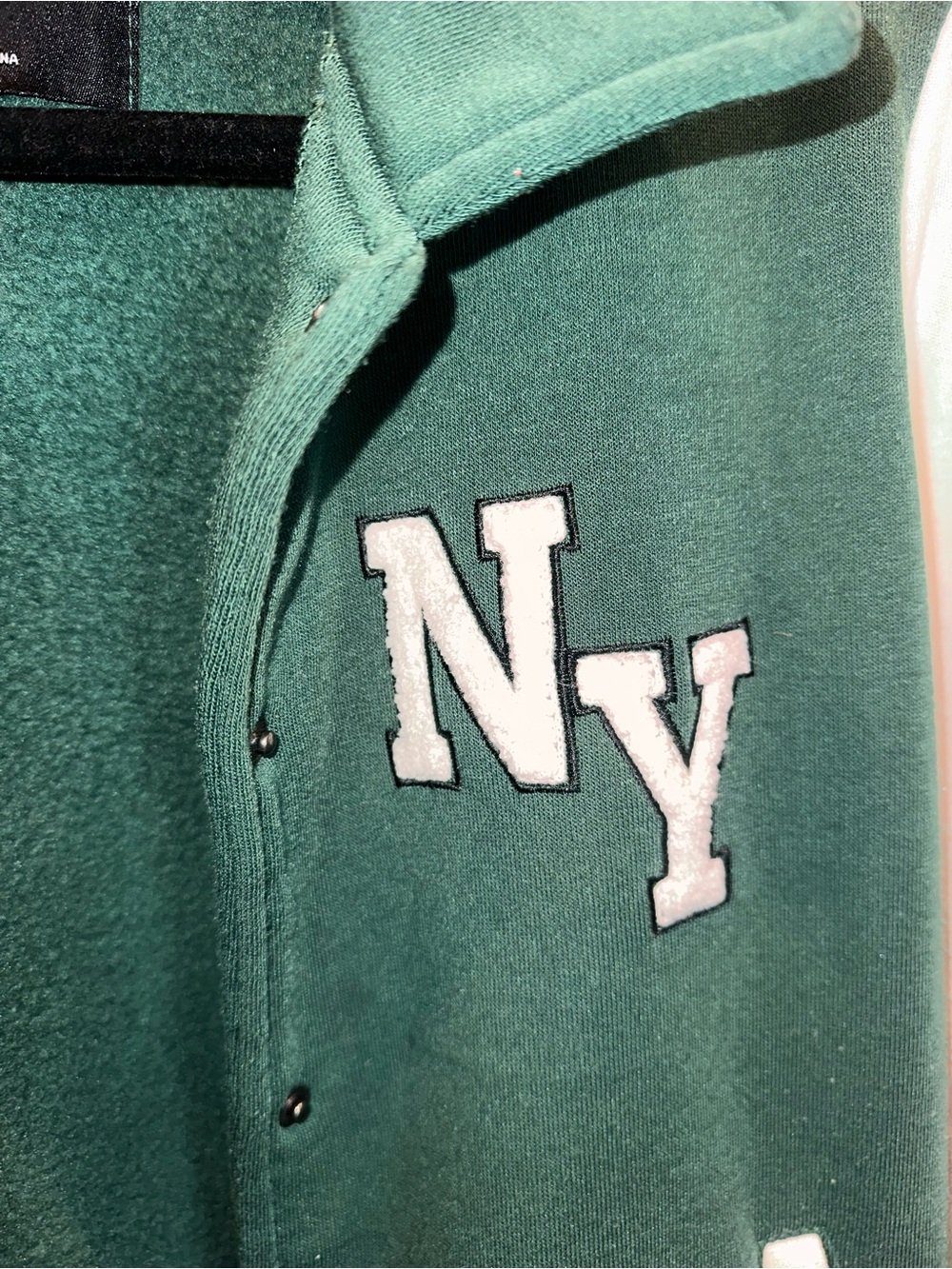 Yankees Size Large Women's New Look Green and White NY Varsity Jacket - Picture 5 of 10